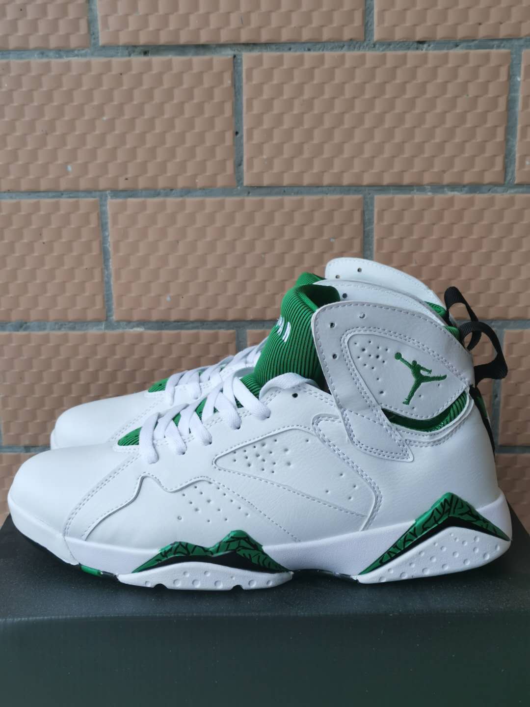 2002 Air Jordan 7 Retro White Green Shoes